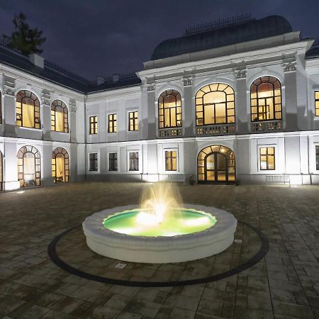 Hotel Gino Park Palace Považská Bystrica 外观 照片