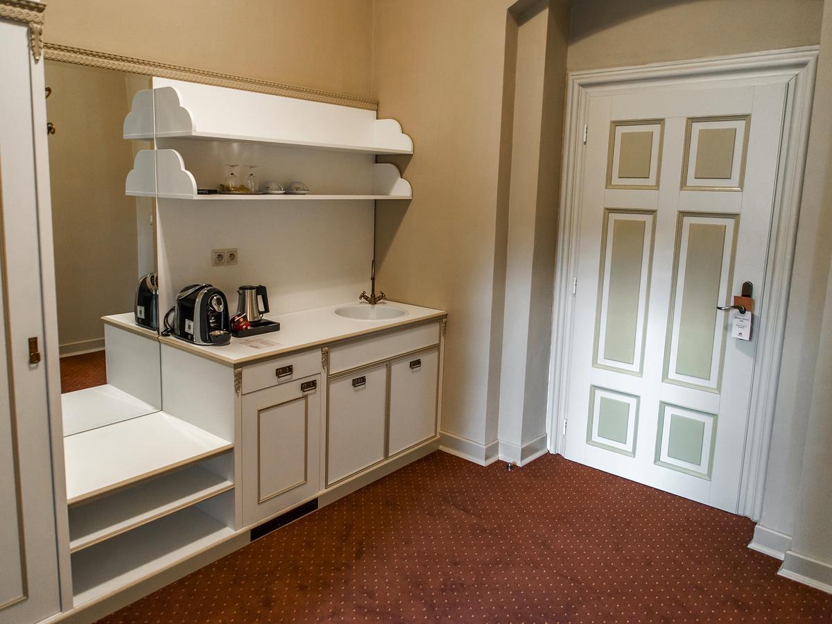 Hotel Gino Park Palace Považská Bystrica 外观 照片